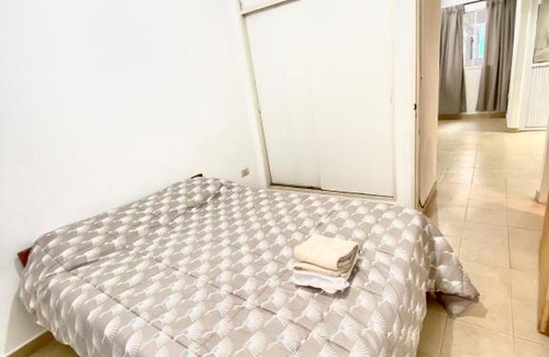 Corrientes Apartment | Cozy Central Apartment with Parking - Rated 10/10 by Guests