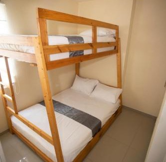 Tonsupa Apartment | Cozy Beachside Apartment with Pool & High Guest Rating