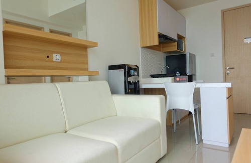Serpong Apartment | Cozy 1BR Retreat at Tree Park Apartment with Pool Access