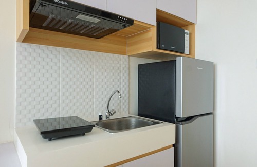Serpong Apartment | Cozy 1BR Retreat at Tree Park Apartment with Pool Access