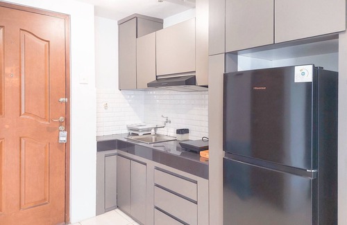 Panunggangan Utara Apartment | Compact and Homey Studio at Great Western Resort Apartment