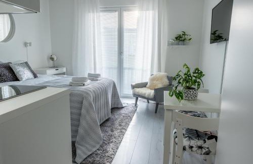 Oulu Apartment | Top Floor Studio in Prime Location - Pet Friendly Stay
