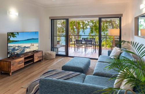 Hamilton Island Apartment | Family-Friendly Retreat at Compass Point, Hamilton Island