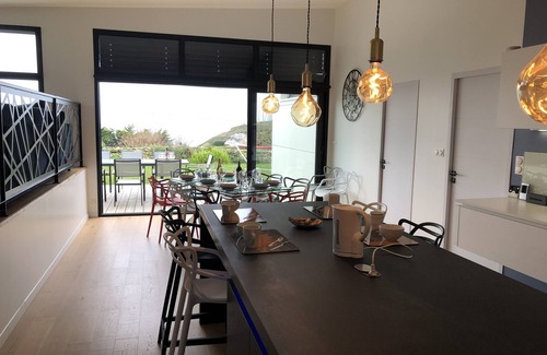Le Conquet House | Relaxing Retreat at Complètement à L'ouest with Ocean Views