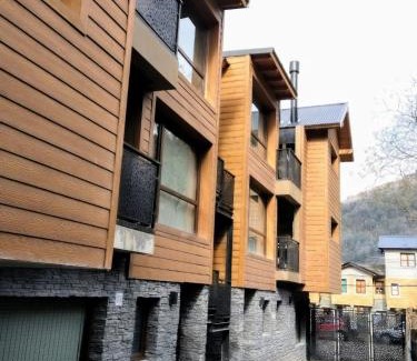 San Martin de los Andes Apartment | Explore Complejo Lanín: Child-Friendly with Hot Tub Access