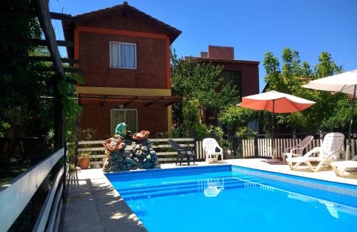 Merlo Apartment | Pet-Friendly Complejo ARABELA with Oceanfront Pool Access