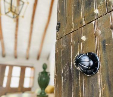 Alcala del Jucar House | Family-Friendly Retreat at Complejo Casa Carmen Alcalá Del Júcar
