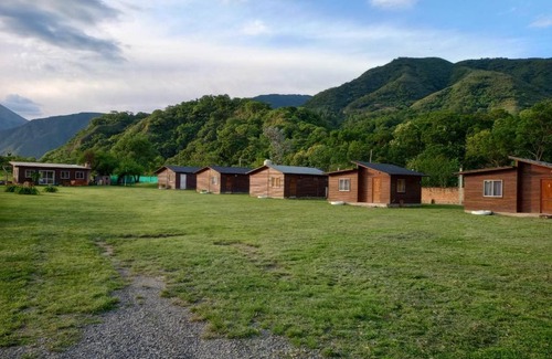 Campo Quijano Apartment | Discover Complejo de Cabañas Ohana Salta: Pet-Friendly Retreat