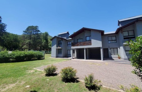 Villa General Belgrano Apartment | Discover Complejo Dos Osos: Family-Friendly Retreat