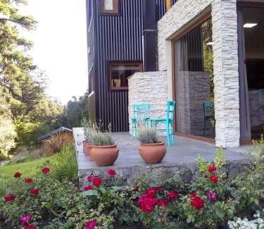 Lago Puelo House | Unforgettable Ocean View at Complejo EL PAÑIL - 4 Star Stay