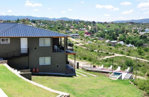 Yocsina Cabin | Inviting Complejo Lamarca: Pool & Family-Friendly Retreat