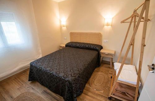 Aldeanueva del Camino House | Family-Friendly Complejo Roma with Oceanfront Pool Access