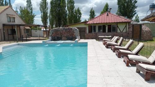 Las Compuertas House | Pet-Friendly Complejo Solitudine with Pool & Breakfast
