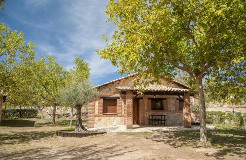 Banos de Montemayor House | Explore Complejo Turístico Las Cañadas with Free Weekend Activities