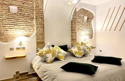 El Chorro Hotel | Experience Complejo Turístico La Garganta with Ocean Views
