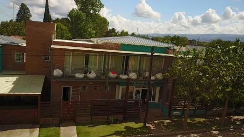 Mina Clavero Cabin | Discover Complejo Turístico Las Catalpas: Family-Friendly Retreat