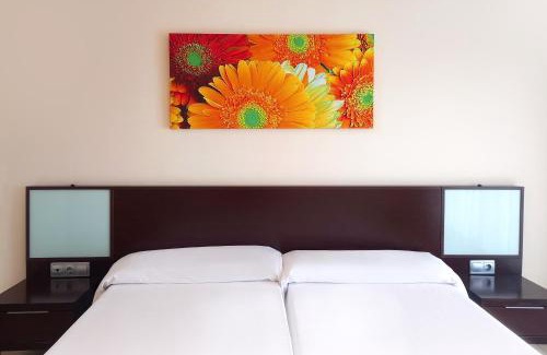 Puerto Rey Apartment | Oceanfront Complejo Turístico Marina Rey with Pool & Pets