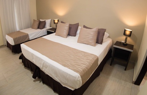Zona Granja Hotel | Discover Complejo Turistico Americano: Family-Friendly Retreat