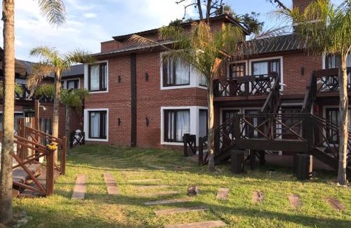 Mar de Ajo Apartment | Discover Complejo un Mundo Aparte: Pet-Friendly Retreat