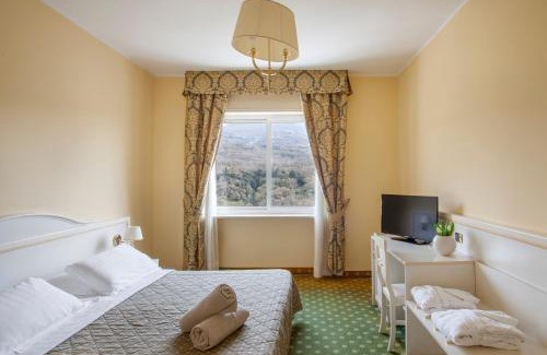 Suio Terme Hotel | Relax at Complesso Termale Vescine with Ocean Views & Spa