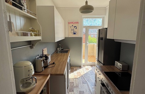 Gaarden-Sud - Kronsburg Apartment | Complete: 2-room apartment centrally located in an old building