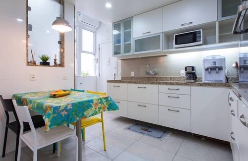 Copacabana Apartment | Cozy Oceanfront Apartment with Top Amenities & 10/10 Rating