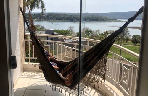 Caldas Novas Apartment | Incredible Views of Corumbá Lake in a Cozy Apartment