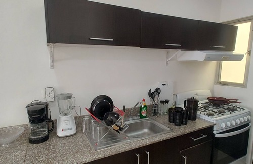 Merida Municipality House | Complete house "Azucenas" Wifi, A/C, Netflix, Pool, 24 hrs. security.