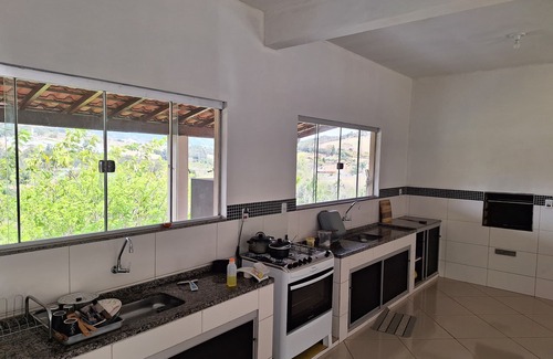 Extrema Cottage | Relaxing Retreat with Pool, Barbecue Grills & Fishing Spot
