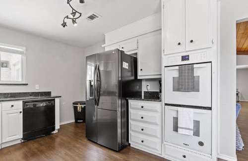 Lewisville House | Relaxing Retreat with Private Pool and Billiards near DFW