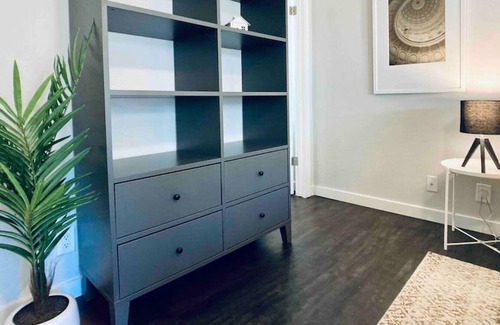 Westlake Medical Center House | Completely Remodeled 3/2 Home in West Lake Hills!