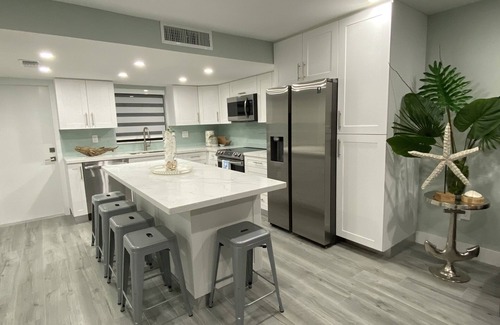 Key Largo House | Perfectly Located 3BR Retreat with Pool in Key Largo
