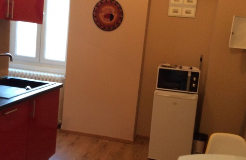 Saint-Amour Apartment | Renovated Apartment in the Historic City Center