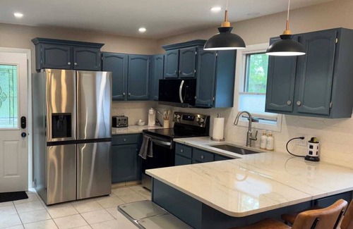 Westerly House | Completely renovated, finished just this April of 2025 & 5 minutes to the beach!