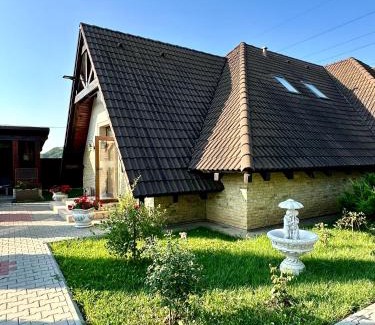 Onesti House | Discover Complex Hanul Cavalerului: Family-Friendly Retreat
