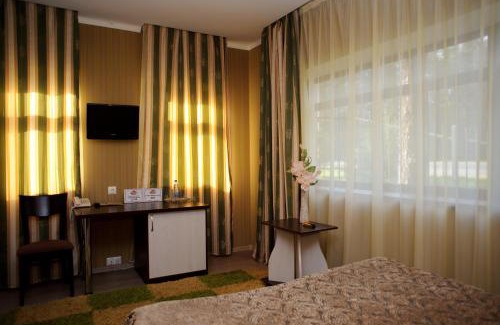 Sukhinovka Hotel | Discover Complex Mukhomor: Guest Rated 9/10 with Hot Tub