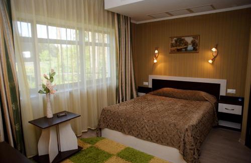 Sukhinovka Hotel | Discover Complex Mukhomor: Guest Rated 9/10 with Hot Tub