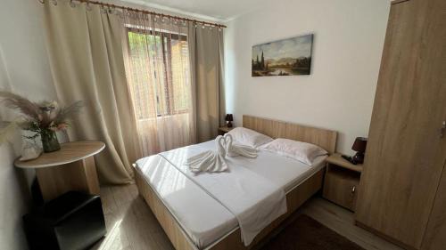 Baile Herculane House | Budget-Friendly Complex Stoican: Child-Friendly Retreat