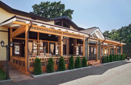 Orhei Hotel | Relax at Complex Turistic Codru with Pool and Spa Access