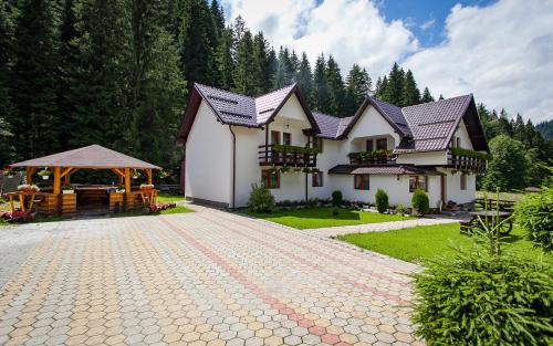 Moeciu de Sus Hotel | Complex Turistic Luminita