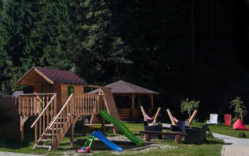 Moeciu de Sus Hotel | Complex Turistic Luminita