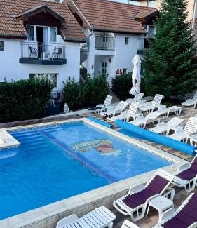 Baile Felix Hotel | Relaxing Retreat at Complex Turistic Monaco with Ocean Views