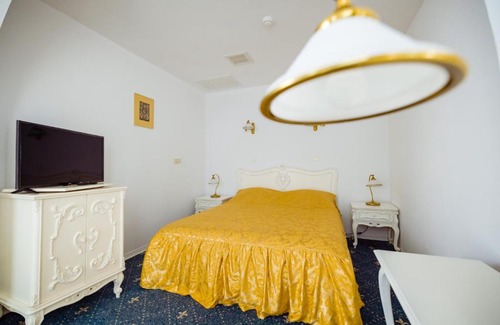 Vata de Jos Hotel | Discover Complex Vața Băi: Spa, Pool & Family-Friendly Fun