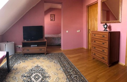 Skole Hotel | Guest Rated: Complex Vivcharyk with Pet-Friendly Amenities