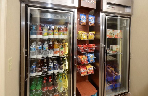 Morrisville Apartment | Enjoy Free Breakfast and Wi-Fi in Comfortable Hotel
