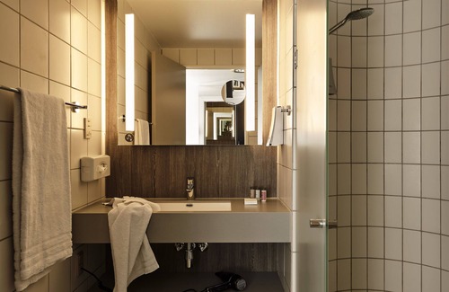 Snekkersten Hotel | Eco-Friendly Escape at Comwell Borupgaard - 4-Star Comfort