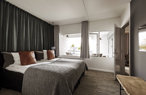 Snekkersten Hotel | Eco-Friendly Escape at Comwell Borupgaard - 4-Star Comfort