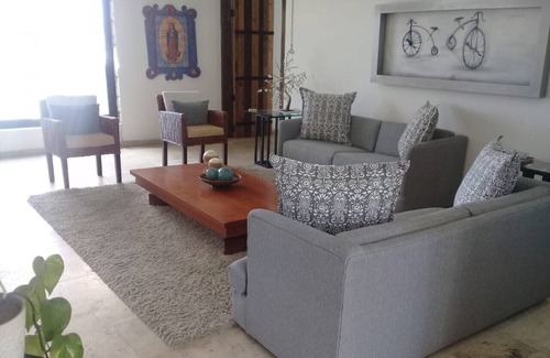 Puebla House | Relax and Connect at Casa for 20 with Ocean View Amenities