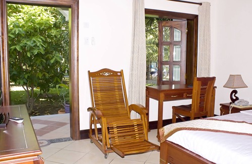 Phan Rang Hotel | Explore Con Ga Vang Resort: Ocean Views & Family Fun