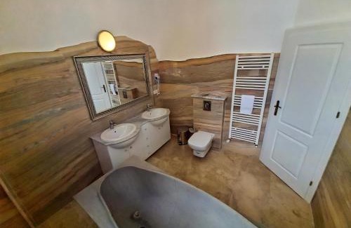 Predeal Bed & Breakfast | Exceptional Stay at Conacul Dima Predeal with Pool & Hot Tub